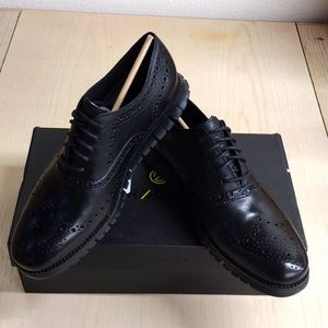 COLE HAAN MEN'S ZEROGRAND WINGTIP LIGHTWEIGHT OXFORD!